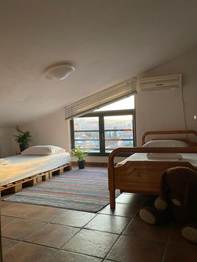 Cozy Big Apartment With Balcony Tirana Exterior foto